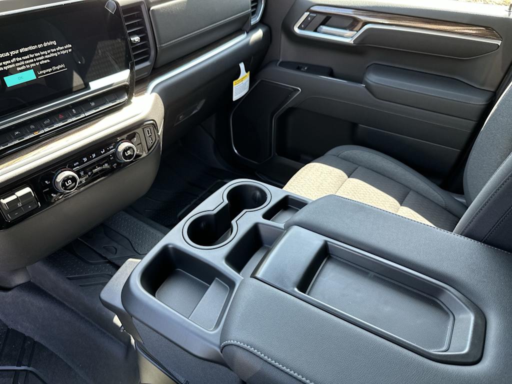 Thumbnail: 2026 Chevrolet Silverado 1500 - 13