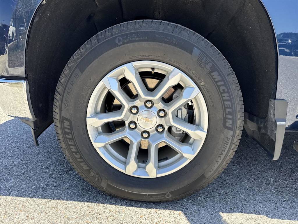 2023 Chevrolet Silverado 1500 LT 8