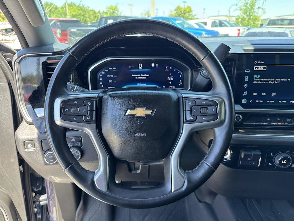 2023 Chevrolet Silverado 1500 LT 14