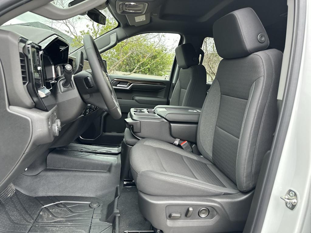 Thumbnail: 2026 Chevrolet Silverado 1500 - 10
