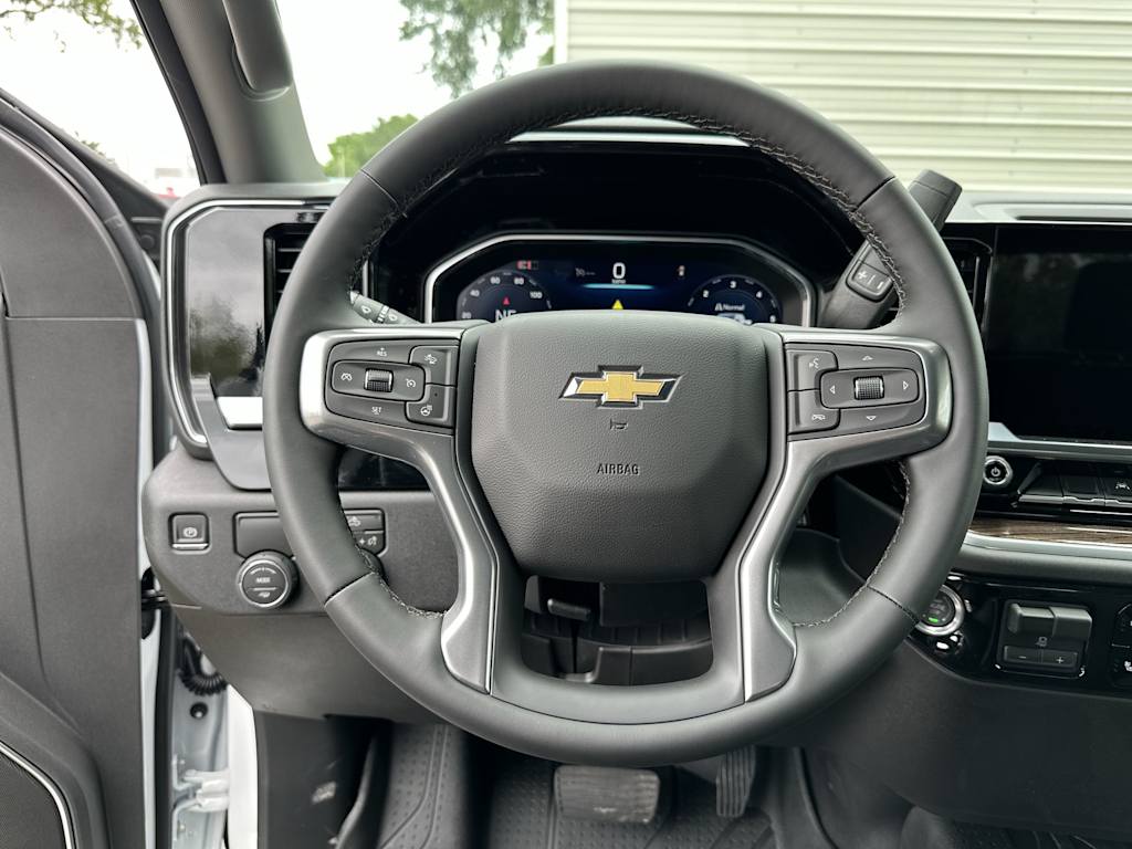 Thumbnail: 2026 Chevrolet Silverado 1500 - 8
