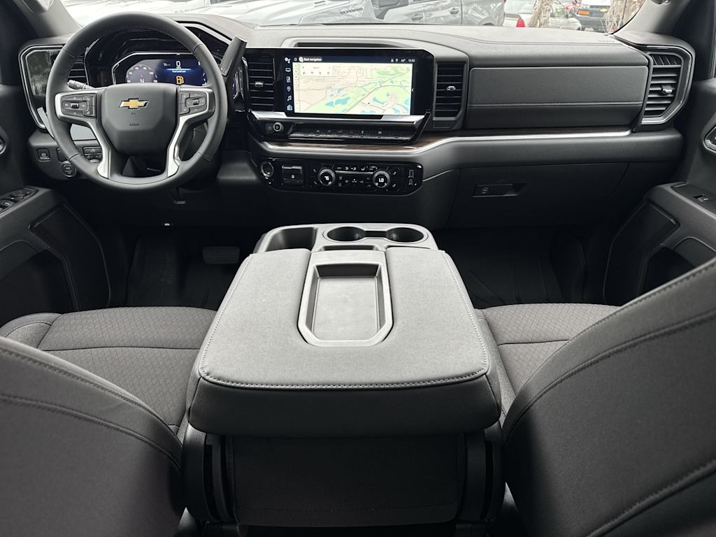 Thumbnail: 2025 Chevrolet Silverado 1500 - 2