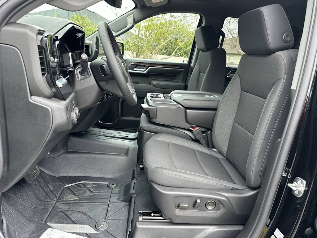 Thumbnail: 2026 Chevrolet Silverado 1500 - 12