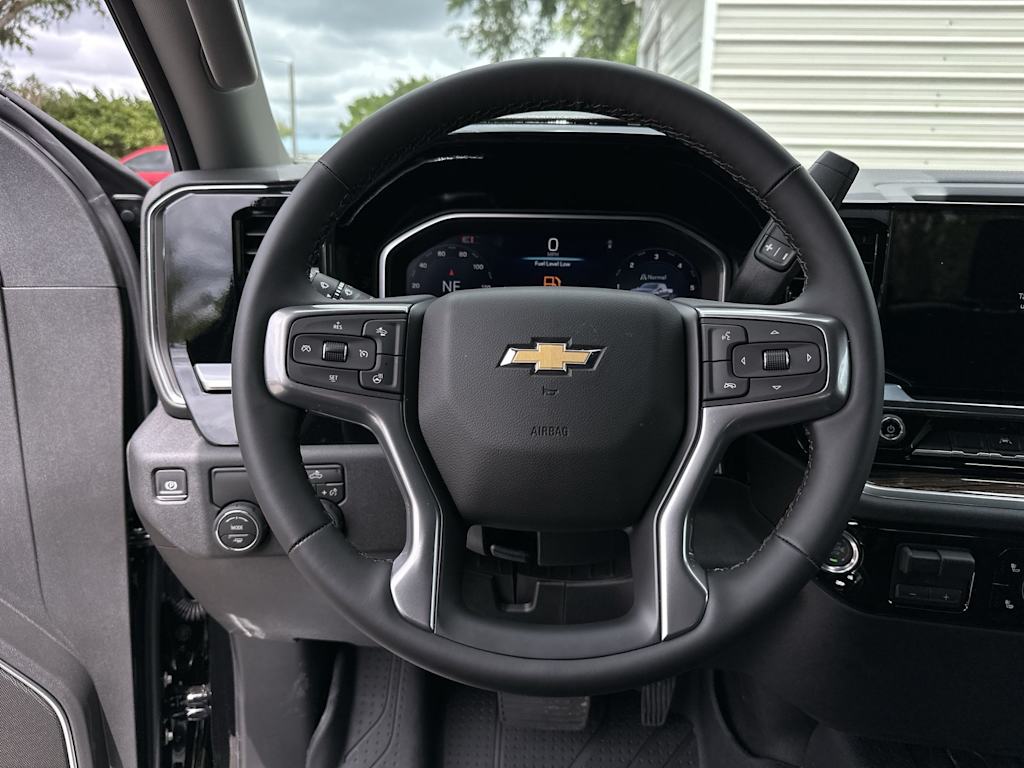 Thumbnail: 2026 Chevrolet Silverado 1500 - 10