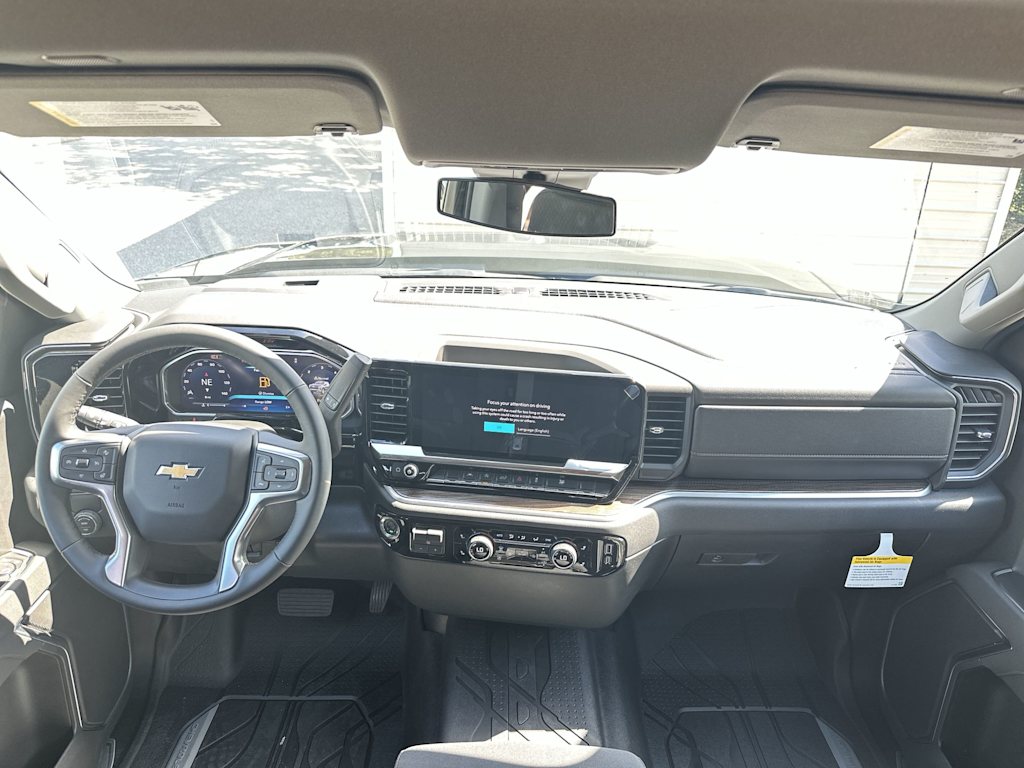 Thumbnail: 2026 Chevrolet Silverado 1500 - 2