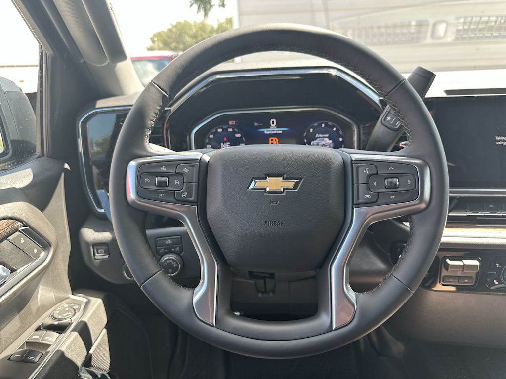 Thumbnail: 2026 Chevrolet Silverado 1500 - 10