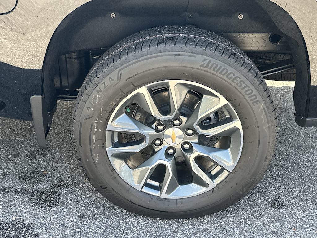 Thumbnail: 2026 Chevrolet Silverado 1500 - 8