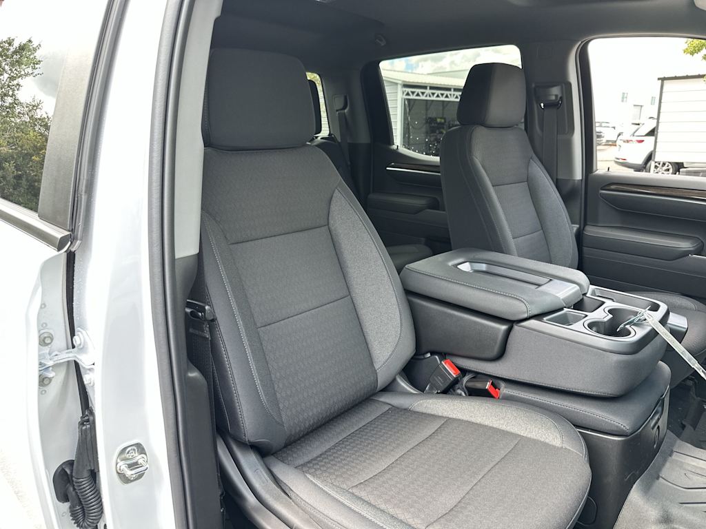 Thumbnail: 2026 Chevrolet Silverado 1500 - 26