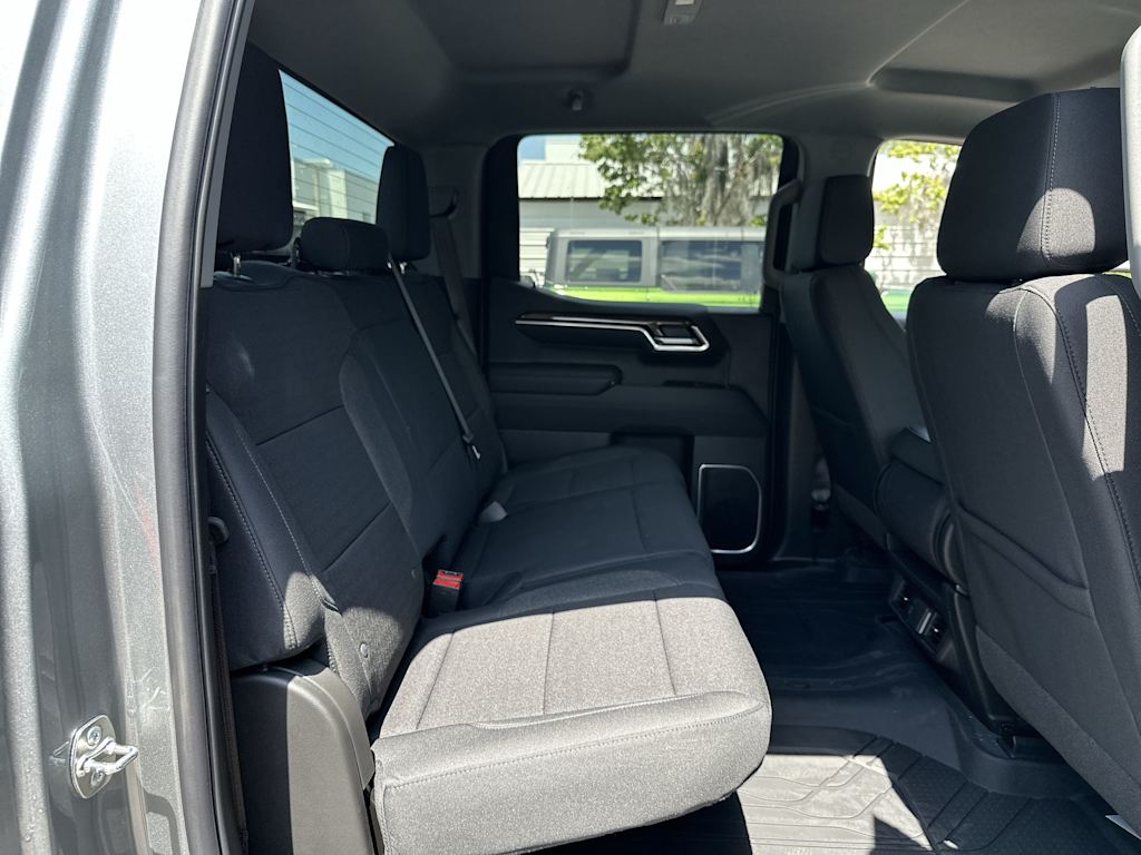Thumbnail: 2026 Chevrolet Silverado 1500 - 25