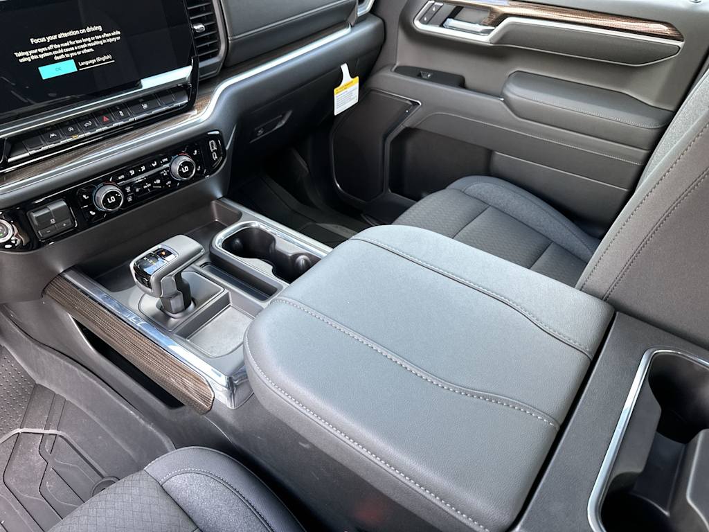 Thumbnail: 2026 Chevrolet Silverado 1500 - 27
