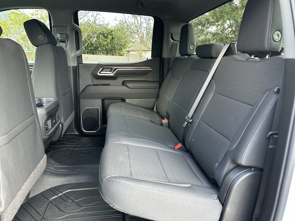 Thumbnail: 2026 Chevrolet Silverado 1500 - 12