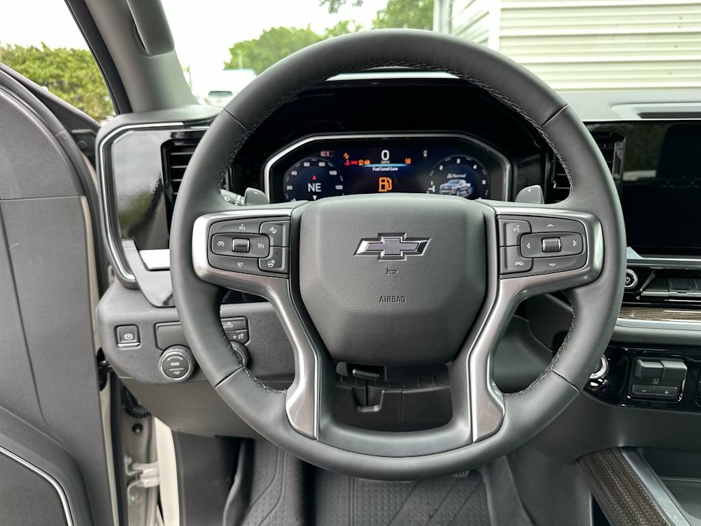 Thumbnail: 2026 Chevrolet Silverado 1500 - 9