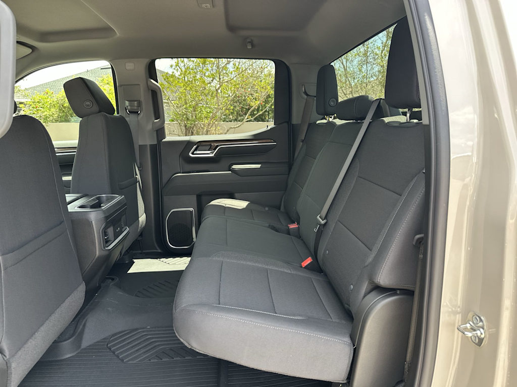 Thumbnail: 2026 Chevrolet Silverado 1500 - 24