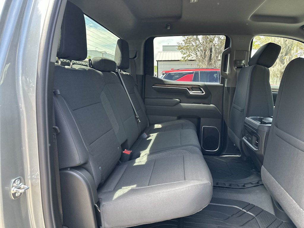 Thumbnail: 2026 Chevrolet Silverado 1500 - 26