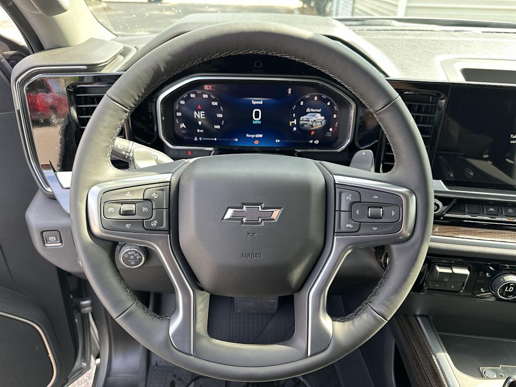 Thumbnail: 2026 Chevrolet Silverado 1500 - 9