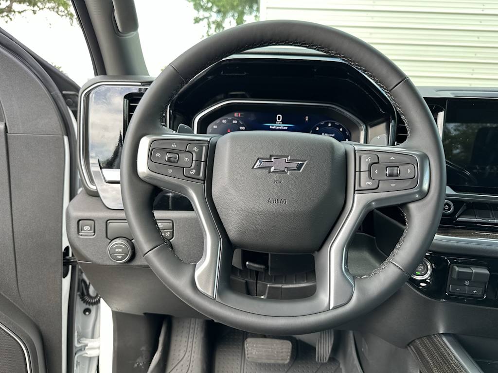 Thumbnail: 2026 Chevrolet Silverado 1500 - 8