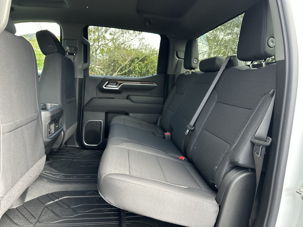 Thumbnail: 2026 Chevrolet Silverado 1500 - 24