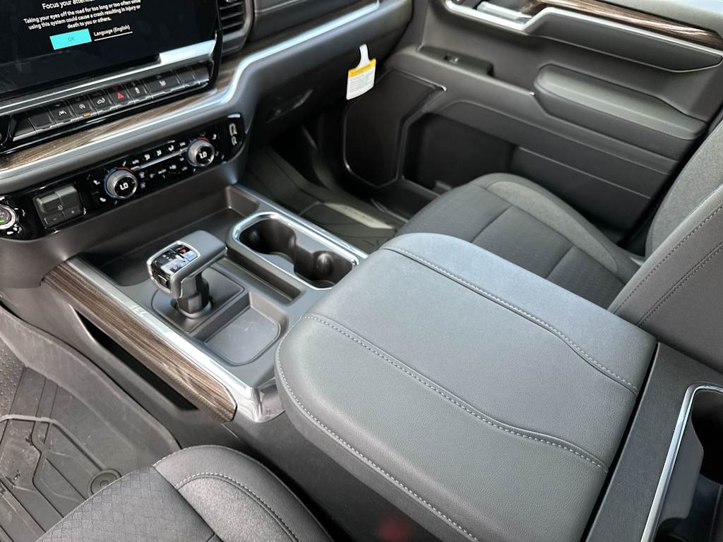 Thumbnail: 2026 Chevrolet Silverado 1500 - 13