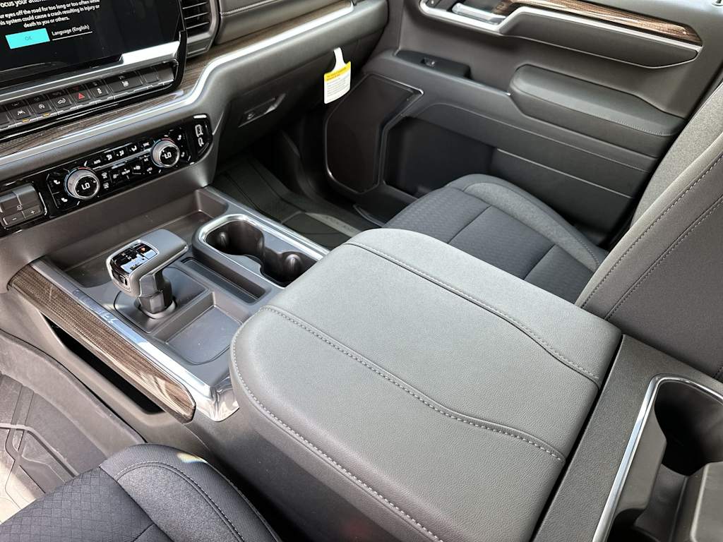 Thumbnail: 2026 Chevrolet Silverado 1500 - 27