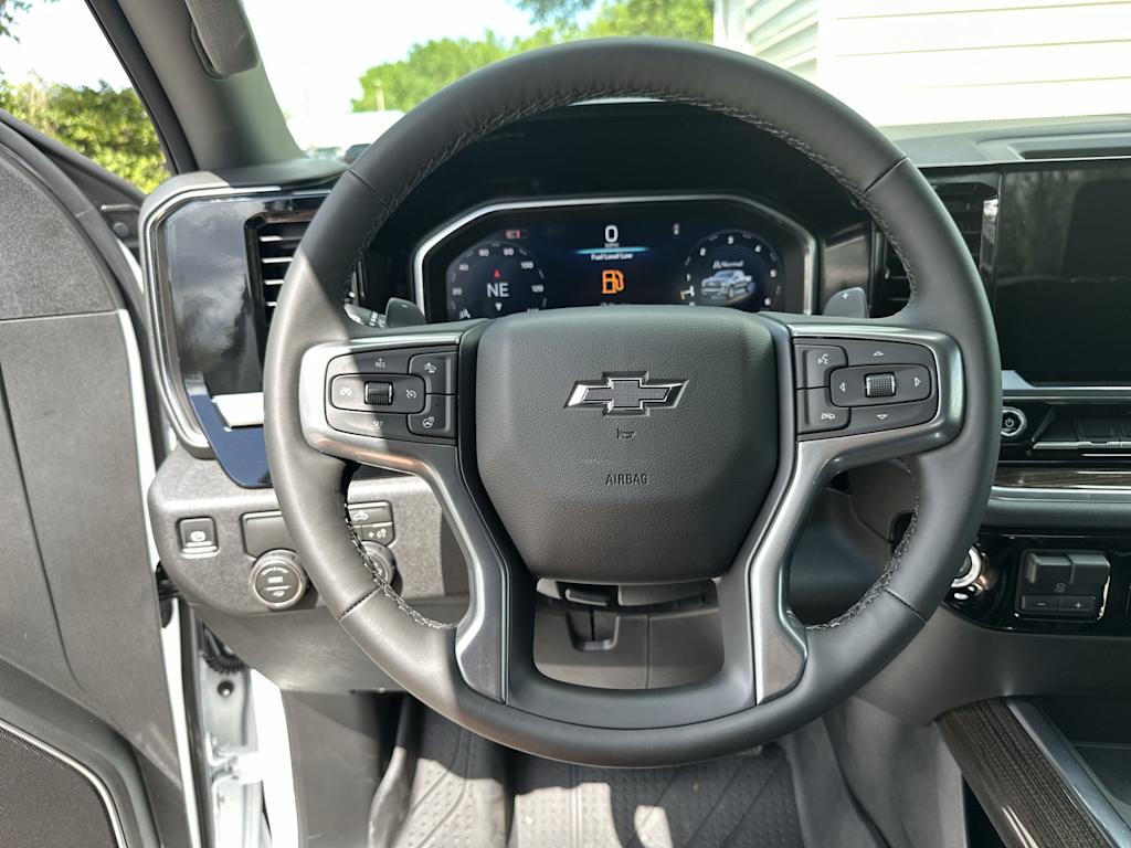 Thumbnail: 2026 Chevrolet Silverado 1500 - 8