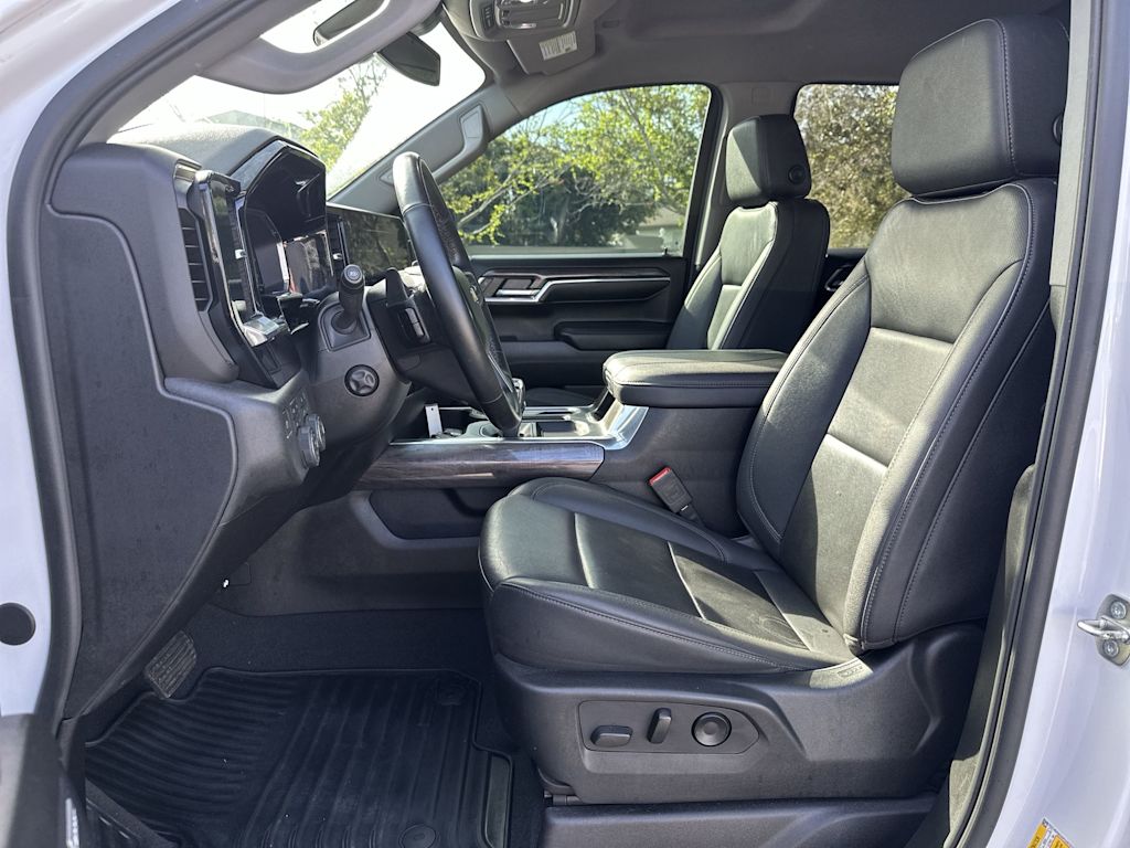 Thumbnail: 2024 Chevrolet Silverado 1500 - 11