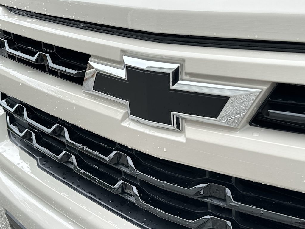 Thumbnail: 2026 Chevrolet Silverado 1500 - 6