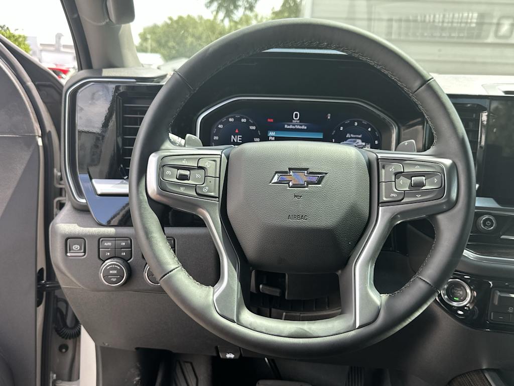 Thumbnail: 2026 Chevrolet Silverado 1500 - 10
