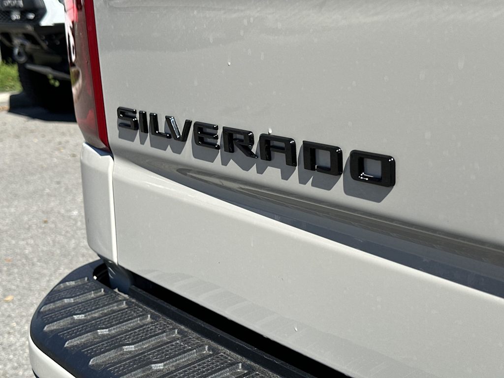 Thumbnail: 2026 Chevrolet Silverado 1500 - 23