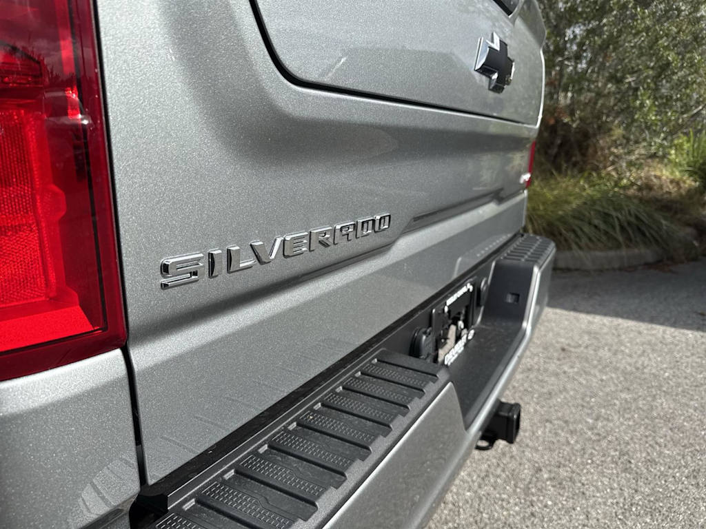 2025 Chevrolet Silverado 1500 RST 25