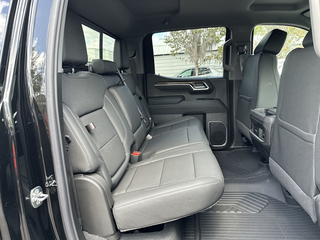 Thumbnail: 2026 Chevrolet Silverado 1500 - 24