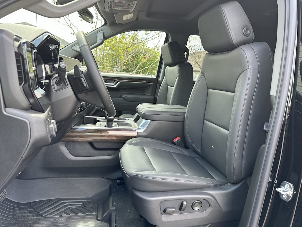 Thumbnail: 2026 Chevrolet Silverado 1500 - 11