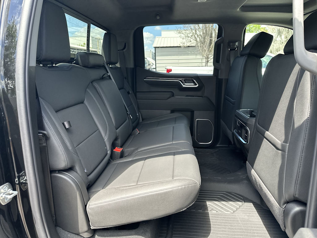 Thumbnail: 2026 Chevrolet Silverado 1500 - 25