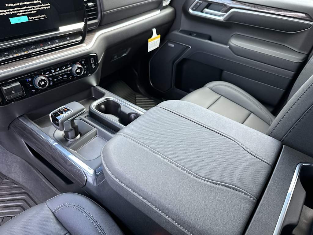 Thumbnail: 2026 Chevrolet Silverado 1500 - 27