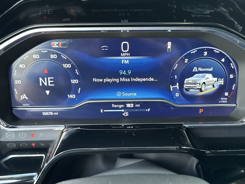 Thumbnail: 2025 Chevrolet Silverado 1500 - 16