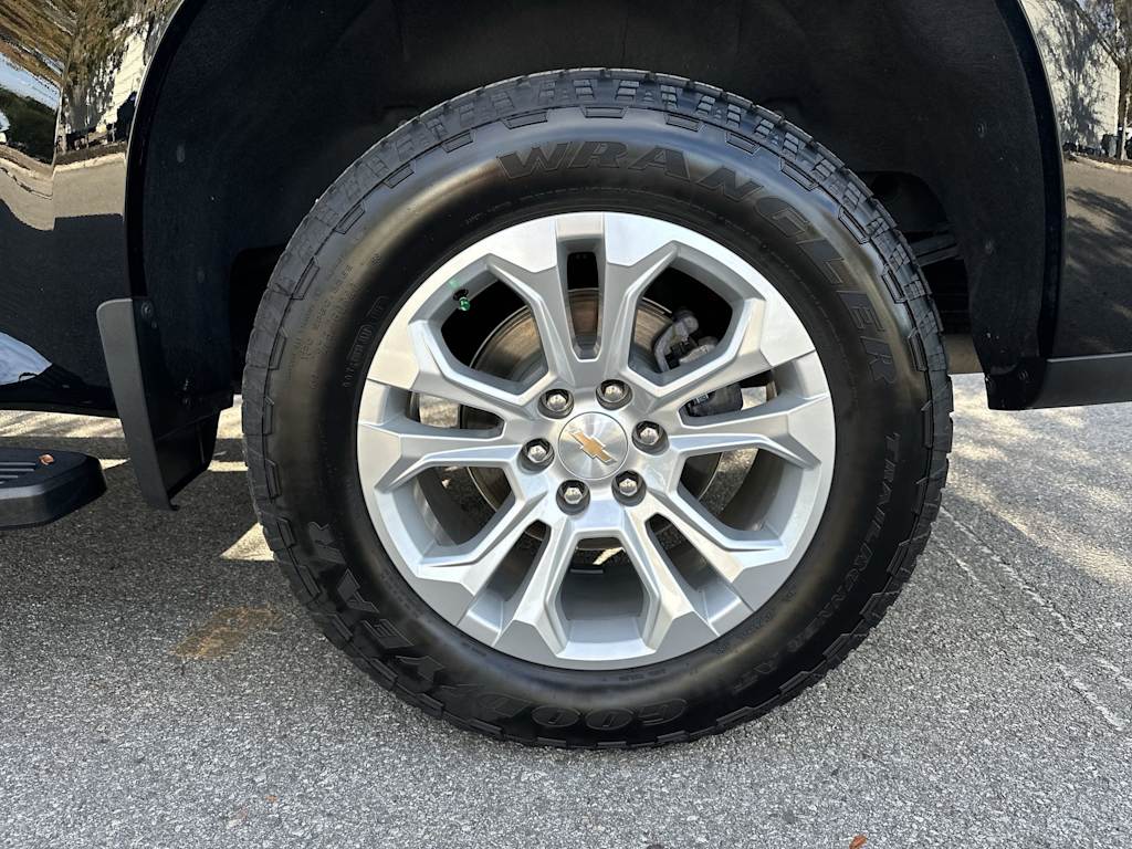 Thumbnail: 2025 Chevrolet Silverado 1500 - 8