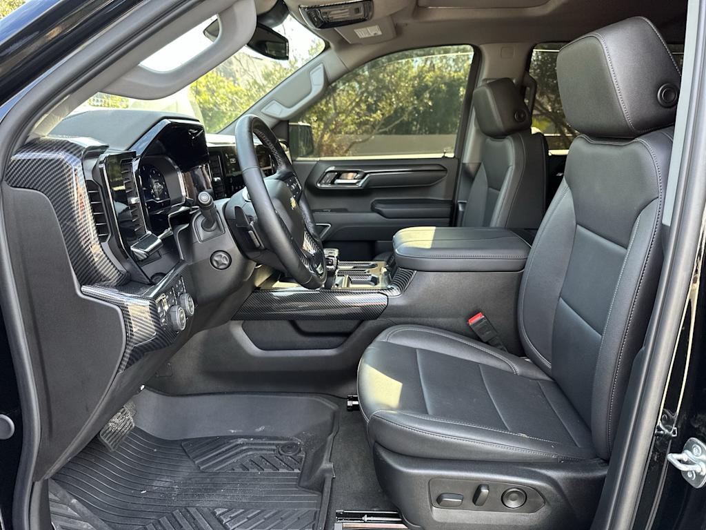 Thumbnail: 2025 Chevrolet Silverado 1500 - 12