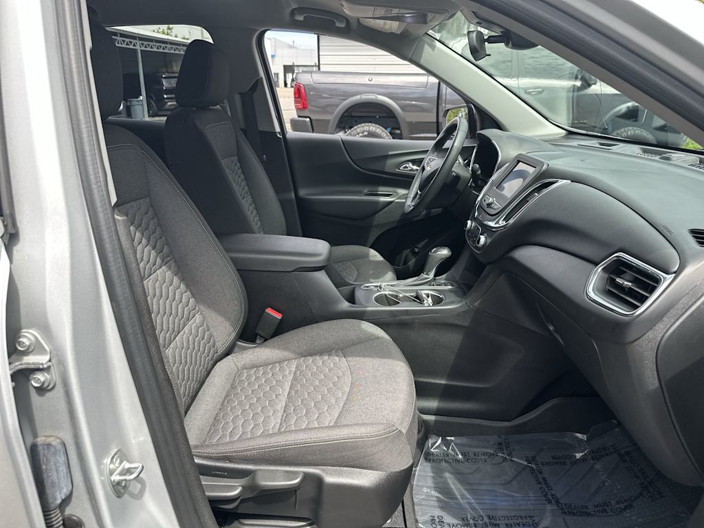 Thumbnail: 2020 Chevrolet Equinox - 26