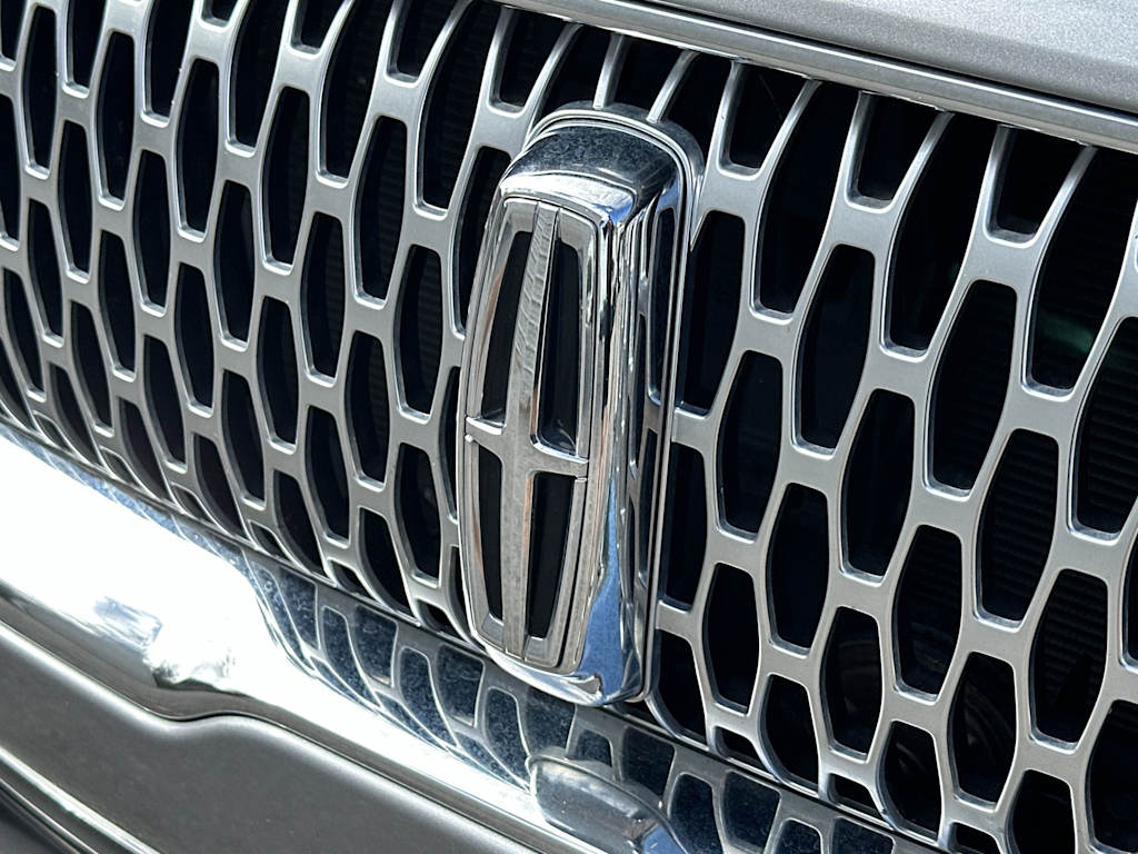 Thumbnail: 2021 Lincoln Nautilus - 7