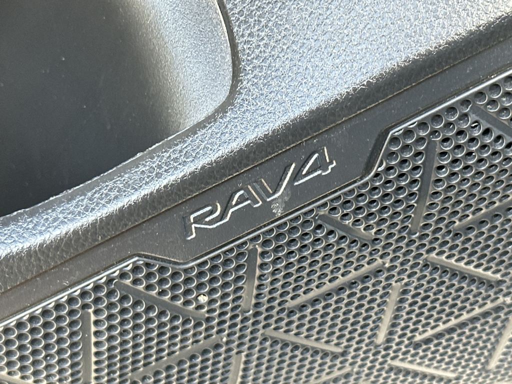 Thumbnail: 2024 Toyota RAV4 - 22