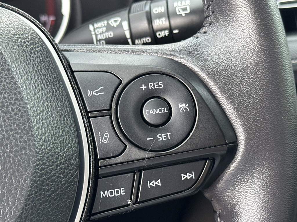 2023 Toyota RAV4 XLE Premium 34