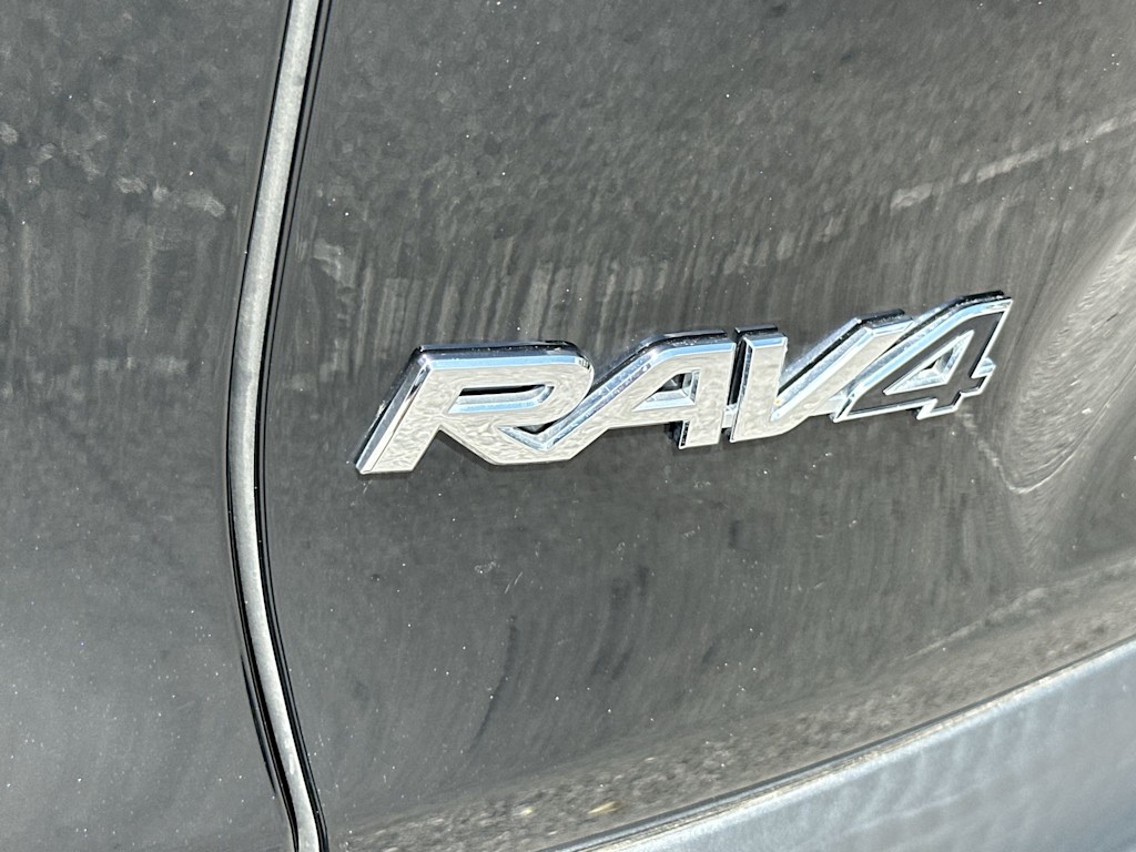 Thumbnail: 2023 Toyota RAV4 - 23