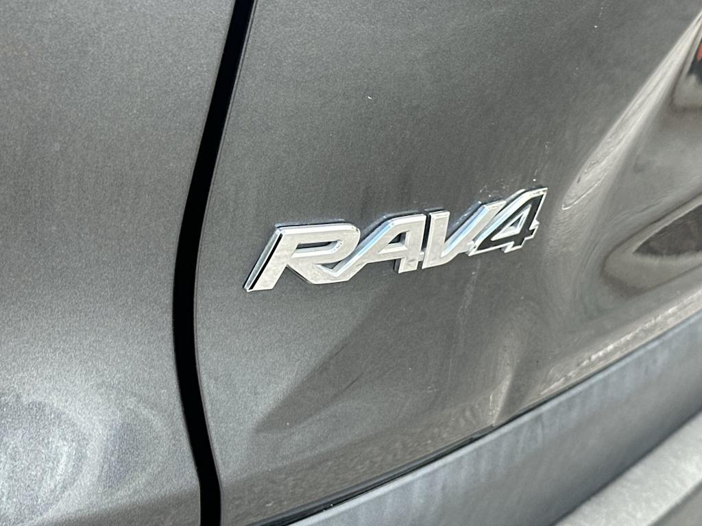 Thumbnail: 2020 Toyota RAV4 - 22