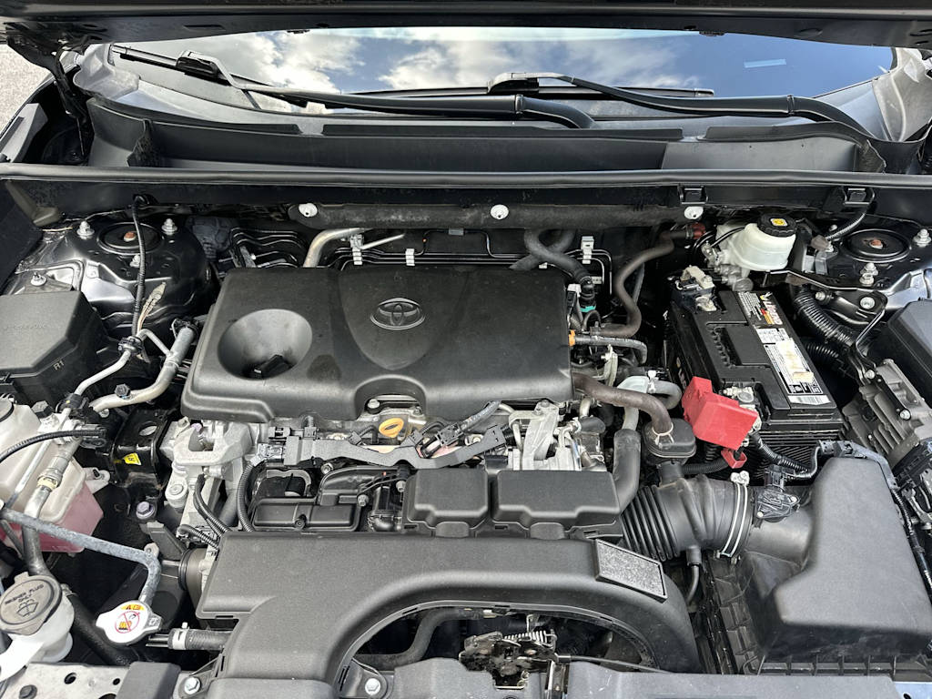 Thumbnail: 2020 Toyota RAV4 - 9
