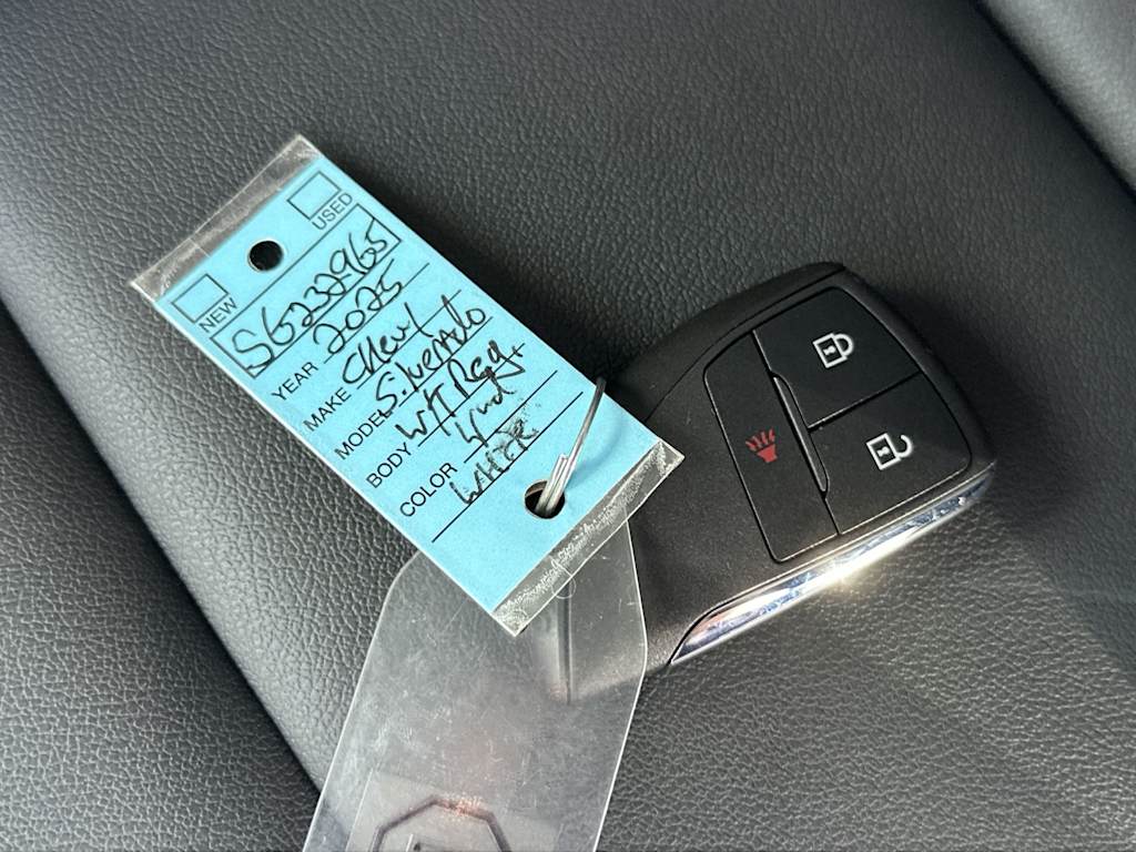 Thumbnail: 2025 Chevrolet Silverado 1500 - 17