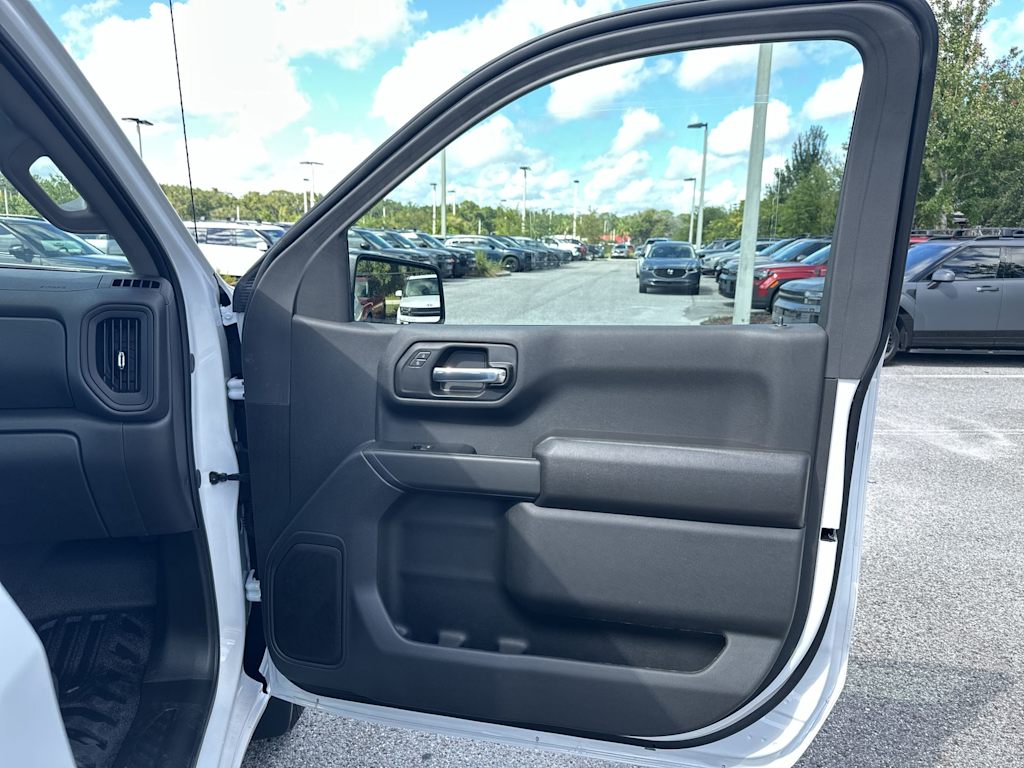 Thumbnail: 2025 Chevrolet Silverado 1500 - 22