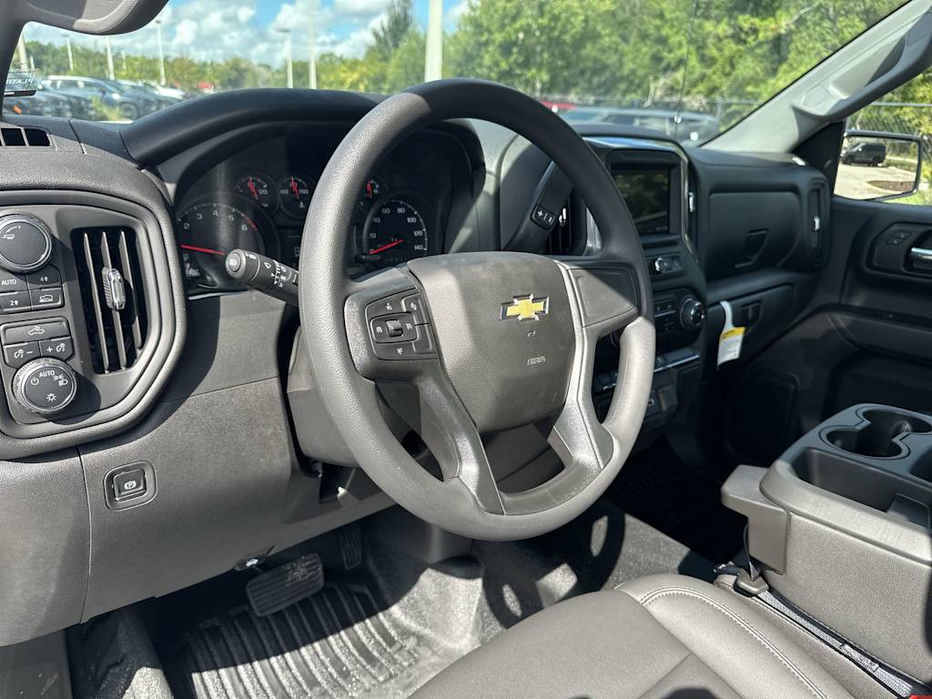 Thumbnail: 2025 Chevrolet Silverado 1500 - 2