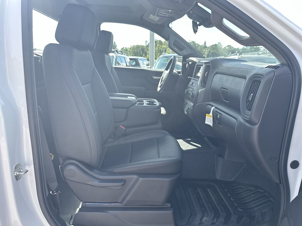 Thumbnail: 2025 Chevrolet Silverado 1500 - 24