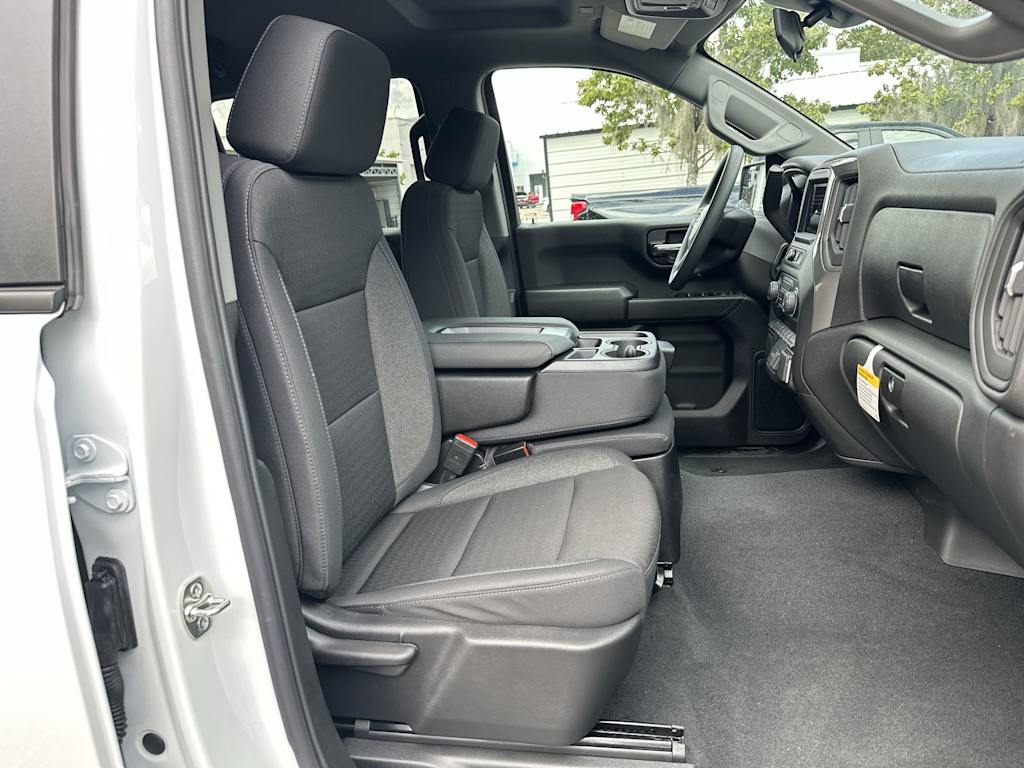 Thumbnail: 2026 Chevrolet Silverado 1500 - 26