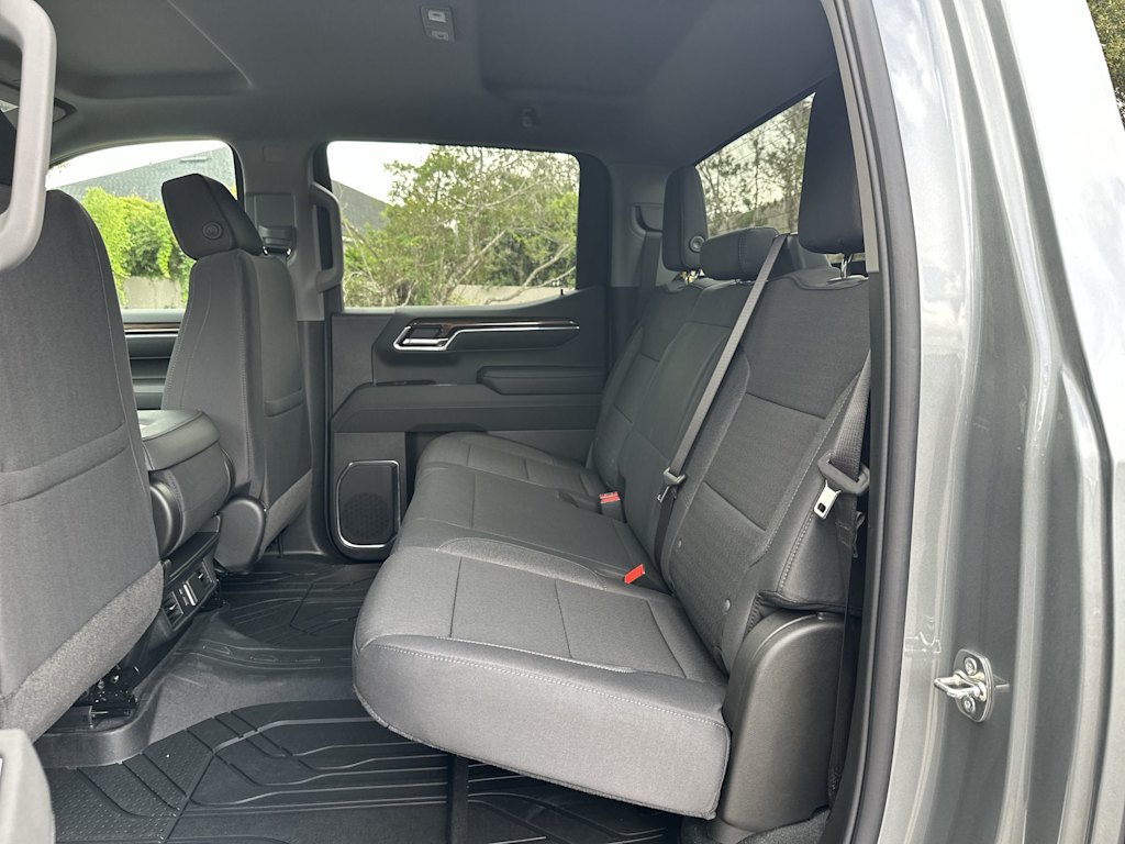 Thumbnail: 2026 Chevrolet Silverado 1500 - 24