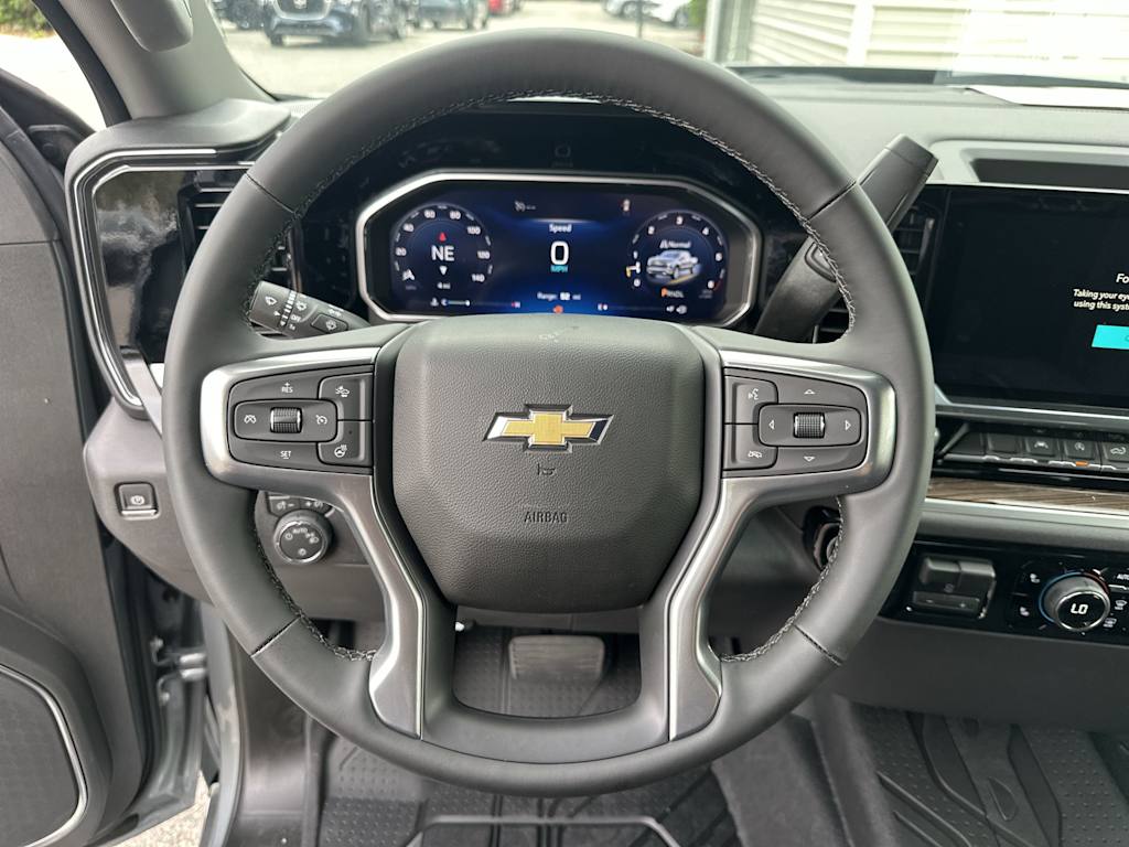 Thumbnail: 2026 Chevrolet Silverado 1500 - 9